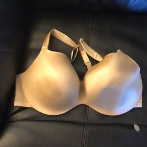 EUC Nude Cacique Bra. Size 44D. Full coverage.